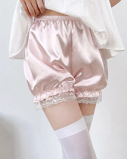 Kurze Bella mit Spitze
