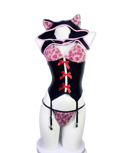 Cosplay Cyber-Kitty Rose